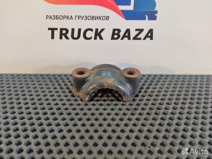 Кронштейн стабилизатора переднего