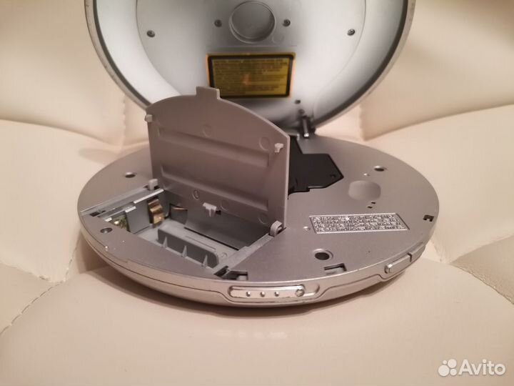 CD MP-3 плеер samsung MCD-HF2005 с FM радио