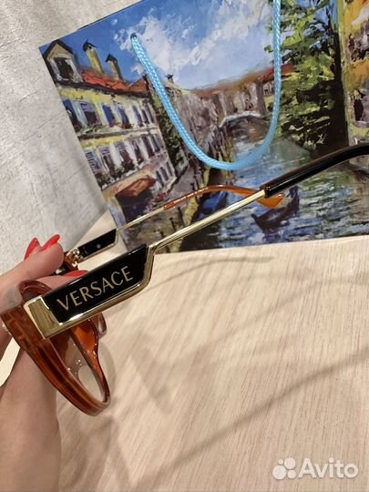 Солнцезащитные очки