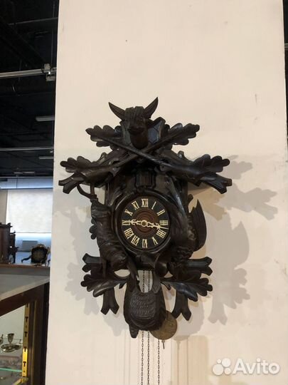 Настенные часы с кукушкой