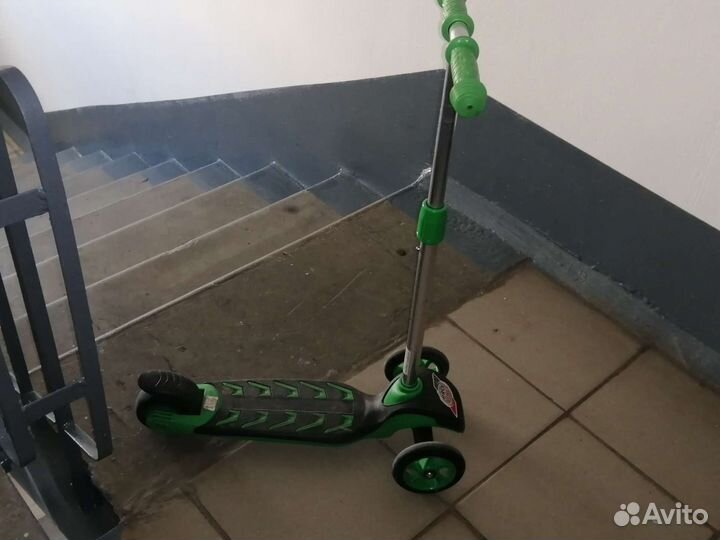 Самокат детский трехколесный