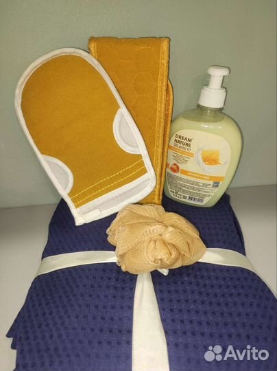 Банный набор мужчине на 23,женщине на 8ое