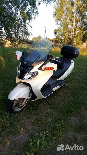 Suzuki sky wave 650