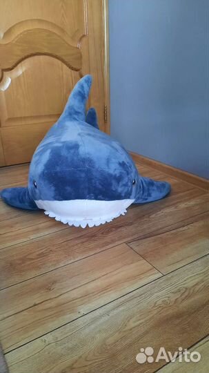 Мягкие игрушки. Большая акула