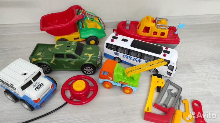 Пакет машинки катер автобус на пульте