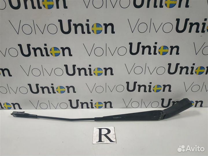 Поводок стеклоочистителя передний правый Volvo S6
