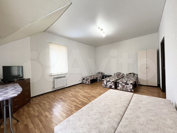 2-к. квартира, 64 м², 4/4 эт.