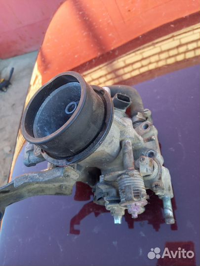 Дроссельная заслонка Nissan primera p11 1.6