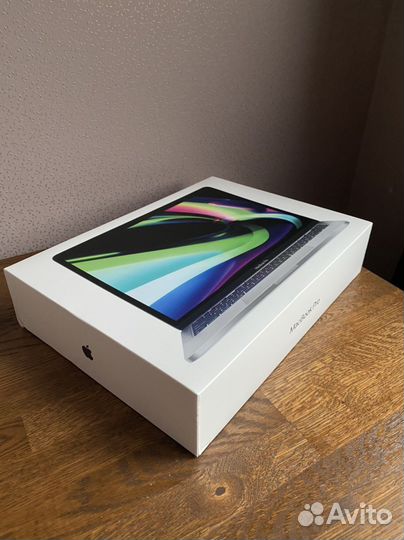 Mac pro 13 M1 512 GB новый