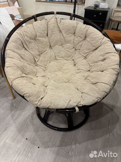 Кресло качалка из ротанга папасан