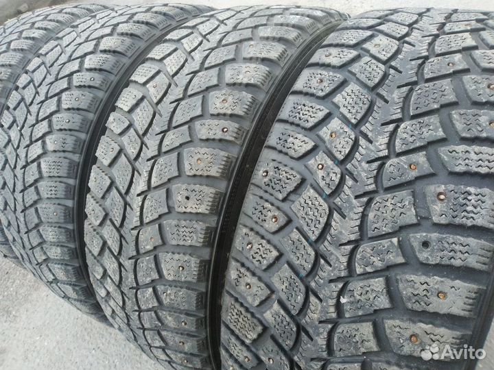 Kumho I'Zen Wis KW19 215/55 R17