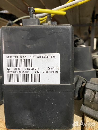 Компрессор центрального замка s-класс W220