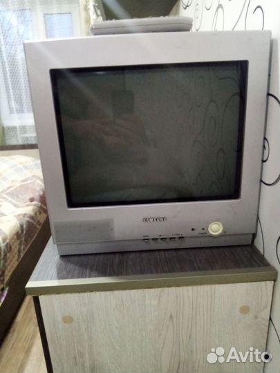 Телевизор samsung