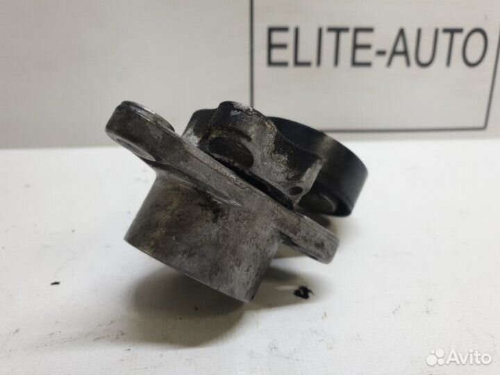 Ролик натяжной Mercedes S350 W222 3.0D 2018