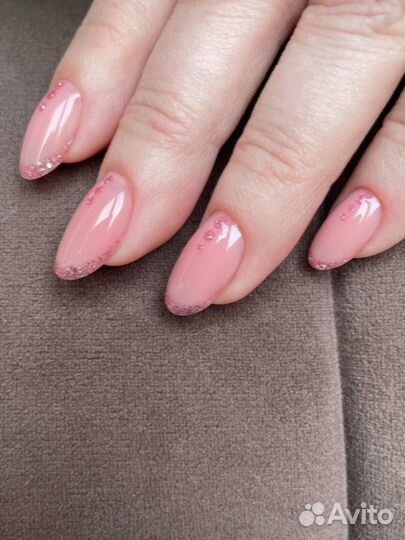 Маникюр п.Осельки