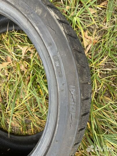 Bridgestone Blizzak Revo GZ 245/40 R18