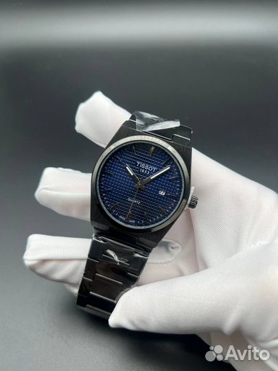 Черные металлические мужские часы Tissot