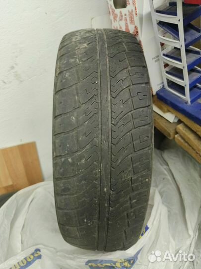 Goodyear GT 2 175/65 R14 82T