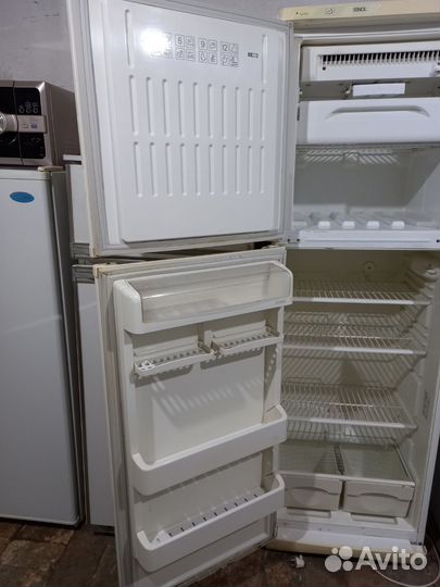 Холодильник Stinol No Frost 187см