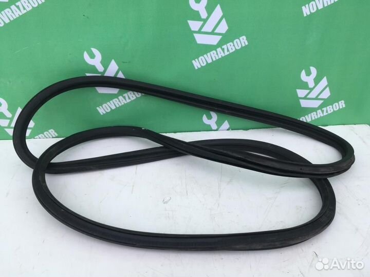 Уплотнитель двери Опель Корса Д