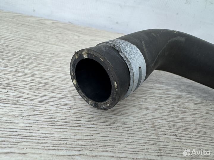 Патрубок системы охлаждения Volkswagen Golf Plus