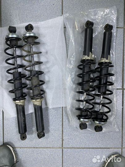 Оригинальный комплект амортизаторов Can-Am