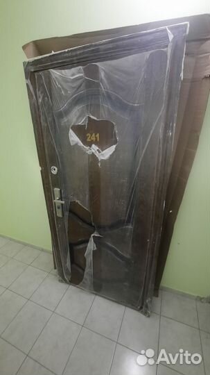 Дверь входная металлическая