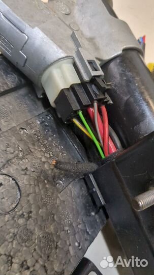 Колонка рулевая Volkswagen Polo, 2000