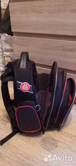 Школьный ранец