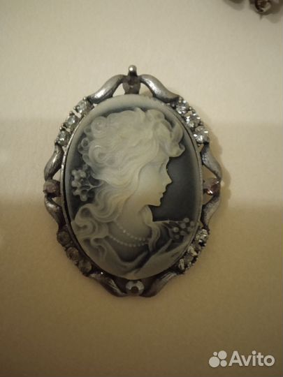 Винтажная брошь