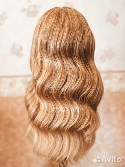 Локоны, прически