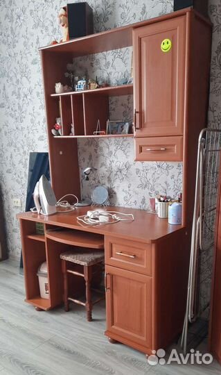 Стол компьютерный