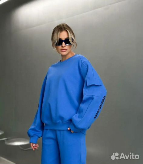 Костюм женский новый 44-48