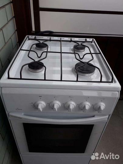 Газовая плита новая с духовкой