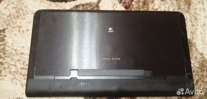 Подставка для ноутбука с клавиатурой Logitech Alto