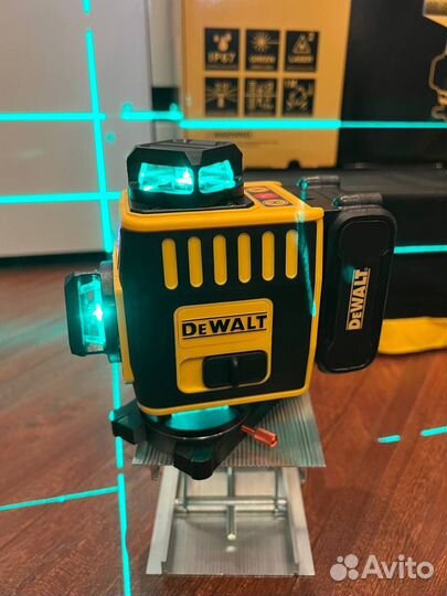 Лазерный уровень dewalt 4D 360 6000Mah +штатив