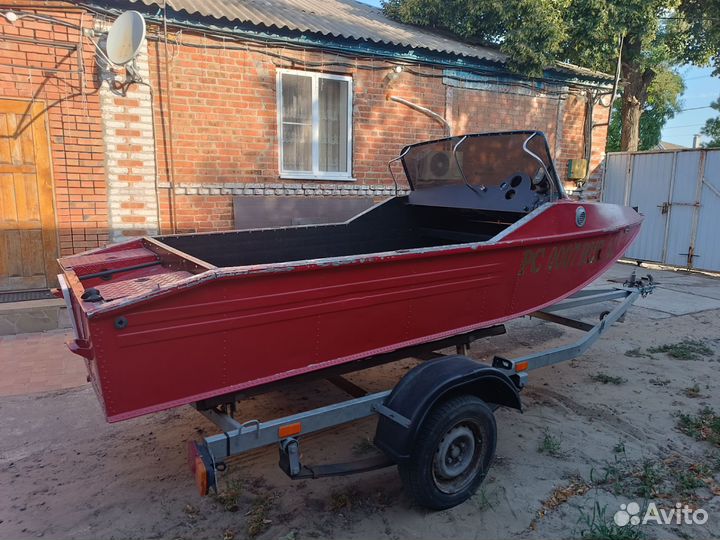 Продаю мотолодку
