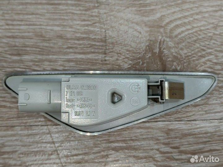 Повторитель поворота правый Bmw X5 E70 N52B30AF