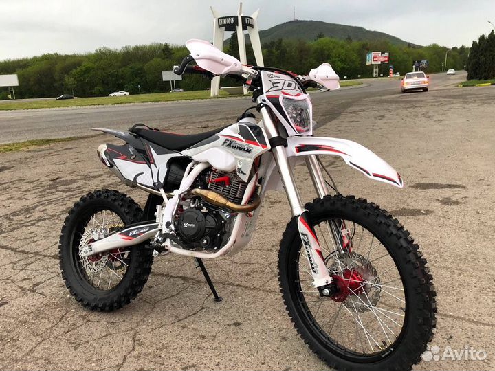 Кроссовый мотоцикл fxmoto CB300F