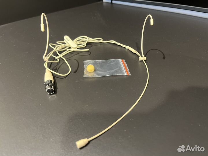 Микрофон вокальный с оголовьем shure arthur forty