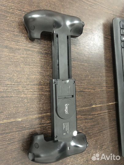 Геймпад для телефона ipega