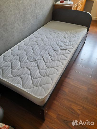 Односпальная кровать Рио с матрасом