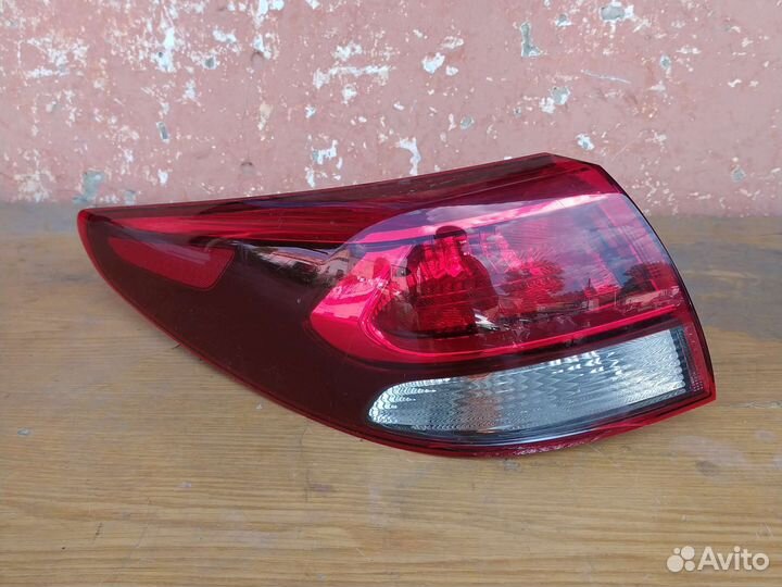 Задний левый фонарь kia rio x-line