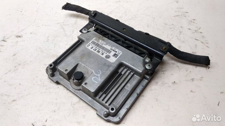 Блок управления двигателем Volkswagen Tiguan 2.0