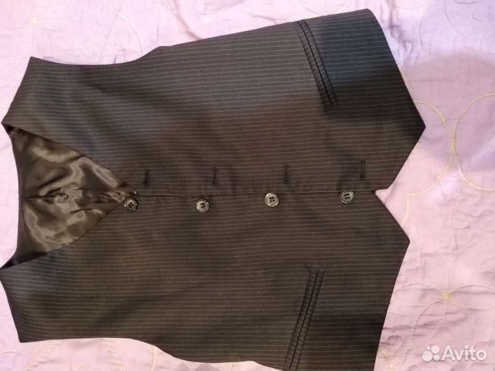 Костюм для мальчика школьный 128 р-р