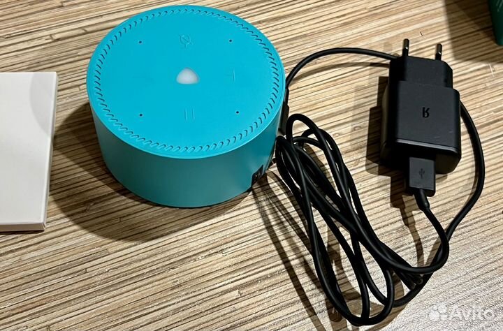 Яндекс станция Алиса лайт в отличном состоянии