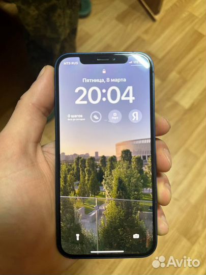 iPhone 12, 64 ГБ