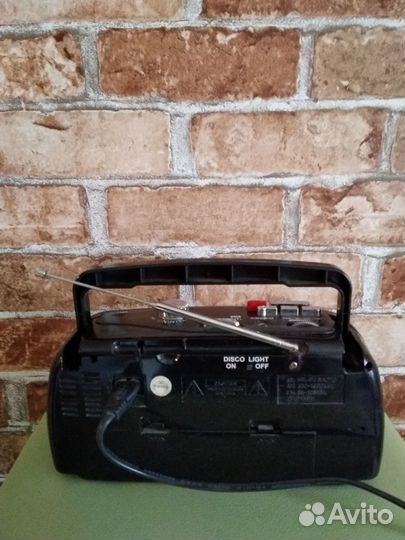 Кассетная магнитола - радиоприемник 