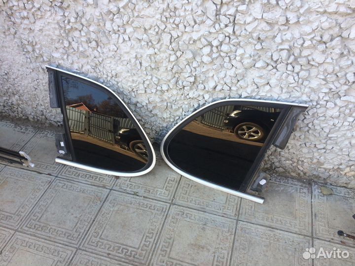 Стекло заднее правое глухое Cayenne 955