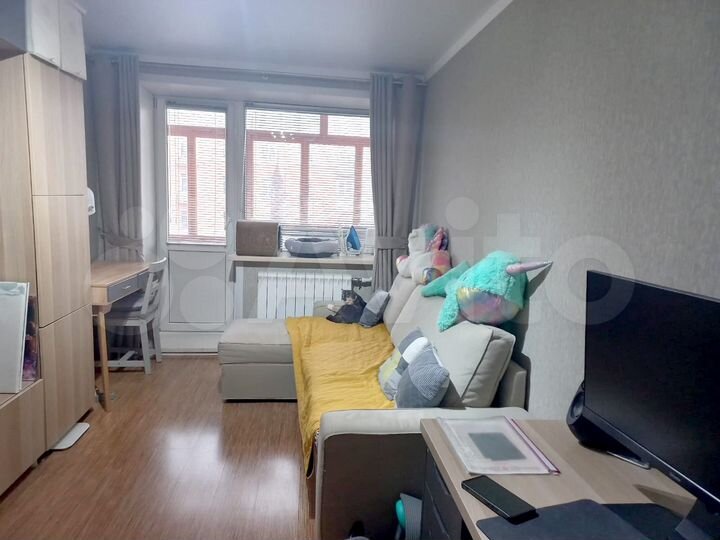 2-к. квартира, 43 м², 3/5 эт.